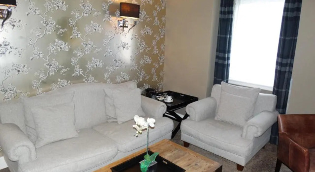 Полулюкс Boutique-Hotel GEORGES