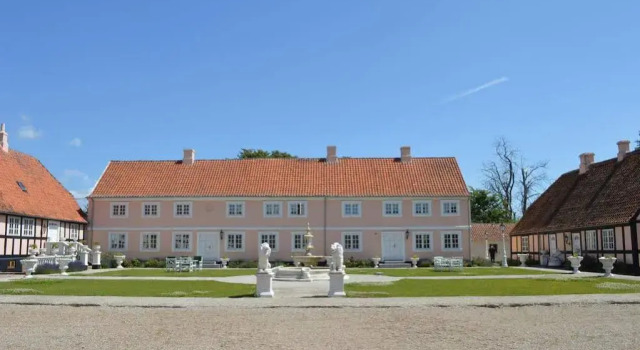 Skrøbelev Gods Manor House, Prenota Hotel Rudkøbing Langeland