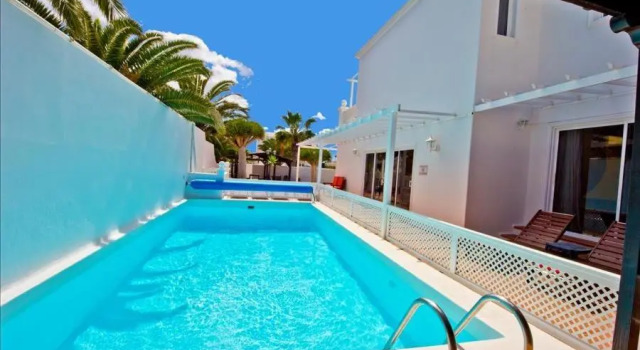 Great Costa Teguise Home Villa Luz De La Fragata 4 Bedrooms Private Pool, Забронировать Вилла Отели Канарских островов с бассейном, Бассейн