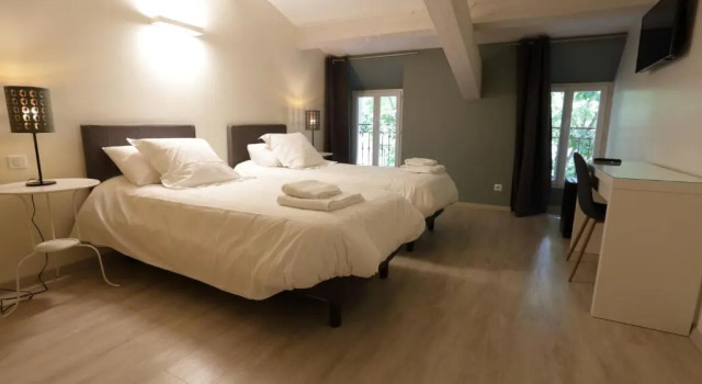 Семейный номер Superior Hotel Restaurant des Maures