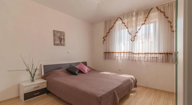 Stunning Home in Pula With Wifi and 7 Bedrooms