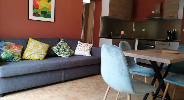 Gites T3 proche Saint Emilion, Prenota Hotel Hotel a Aquitania con parcheggio, Parcheggio