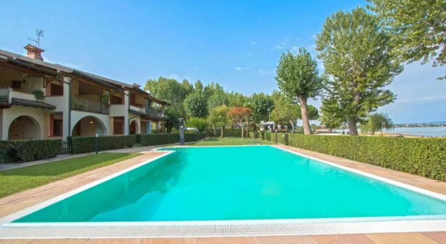Апартаменты My Sirmione Beach Apartment Superior