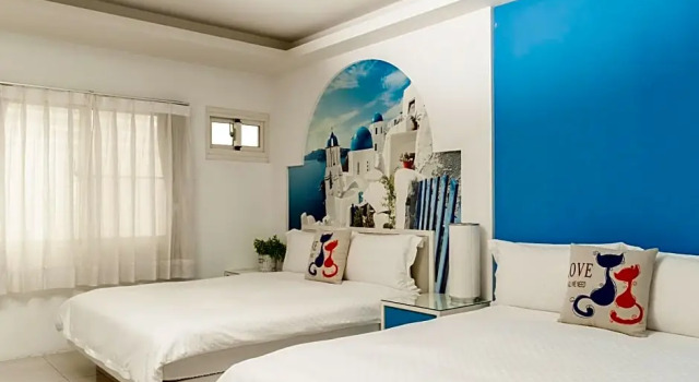 Четырёхместный номер Standard LJ Hotel