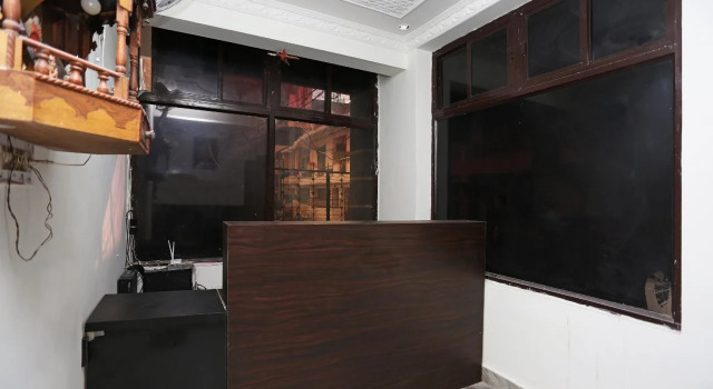 Hotel 7 Days By OYO Rooms, Забронировать Отель Отели штата Раджастхана с парковкой, Парковка
