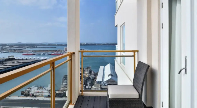 Двухместный номер Deluxe с балконом и с видом на город Four Points By Sheraton Penghu