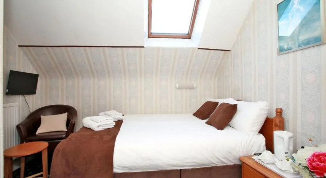 Двухместный номер Standard CitiHouse Aberdeen West End
