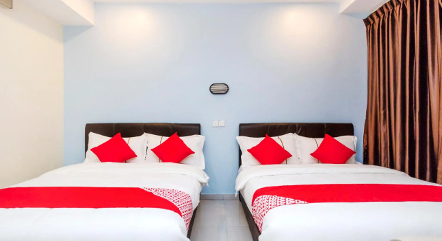 Люкс OYO 494 EG Hotel