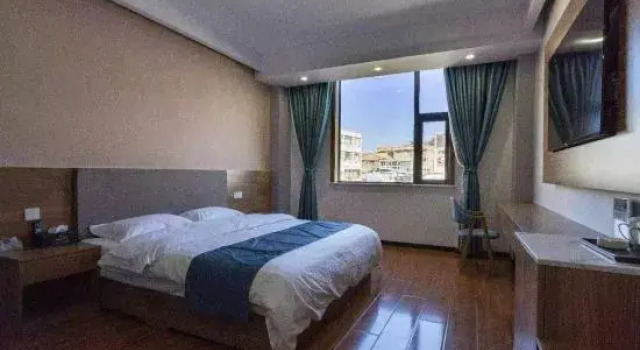 Grand Hotel Yongzong Linka, Prenota Hotel Hotel a Sichuan con parcheggio, Parcheggio