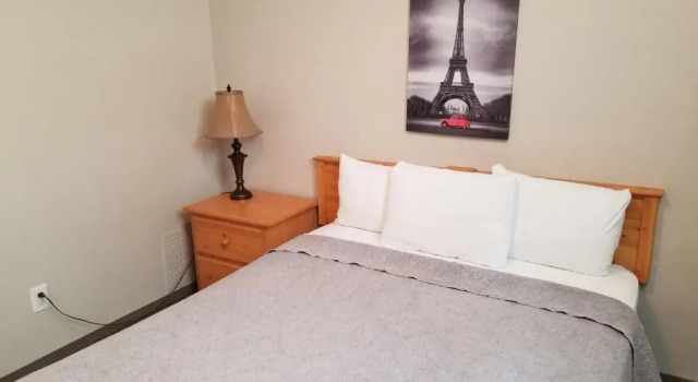 Четырёхместный люкс c 1 комнатой Osoyoos Lakeview Inn & Suites