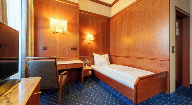 Номер Economy Hotel Royal