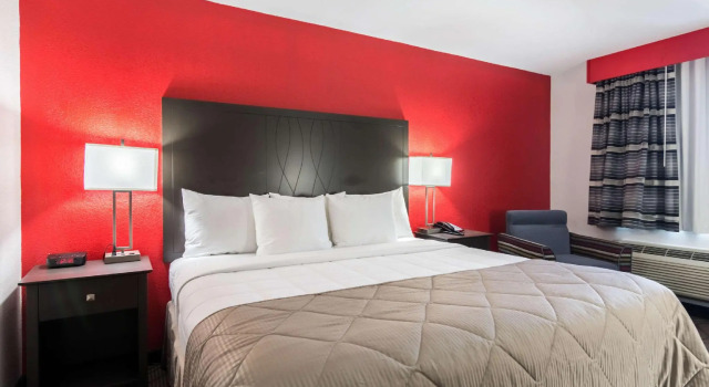 Двухместный люкс Clarion Inn & Suites Russellville I-40