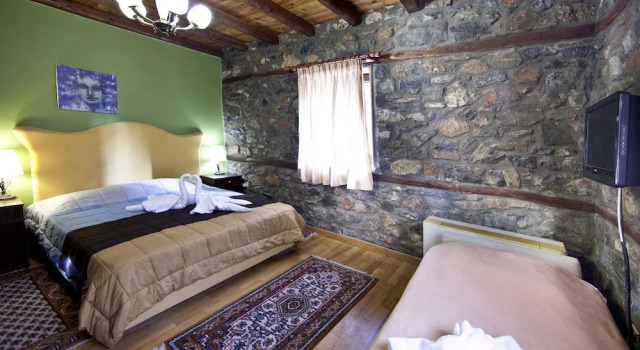Standaard Driepersoonskamer Lithos Hotel & Spa