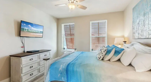 Коттедж Bottlenose Beach House