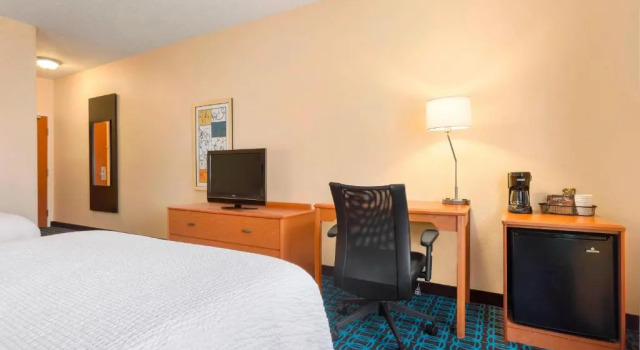 Четырёхместный номер Standard SureStay by Best Western Mount Pleasant Racine