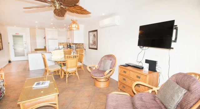 Kahana Sunset D8 2 Bedroom Condo by Redawning