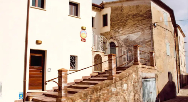 Agriturismo Pozzuolo, Book Hotel Hoteller i Serrungarina med parkering, Parkering