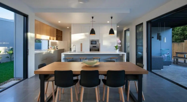 Waterline Beach House, จอง โรงแรม Mount Coolum ควีนส์แลนด์