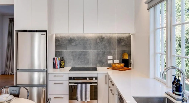 Gem on Gillean - Havelock North Holiday Home