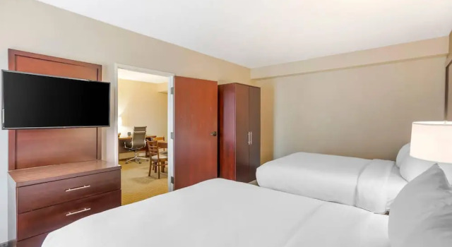 Четырёхместный люкс c 1 комнатой Sleep Inn State College near Penn State - Less than 1 Mile to PSU
