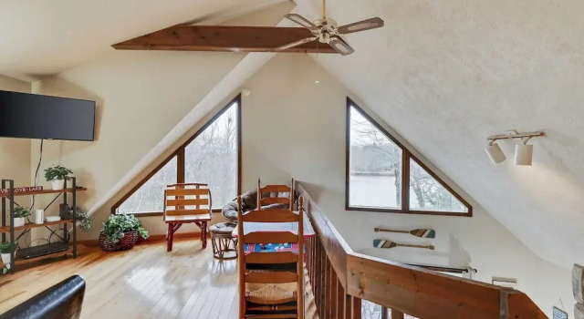 Коттедж Chalet All Day Avantstay Lakeside, Firepit, Shared Pool