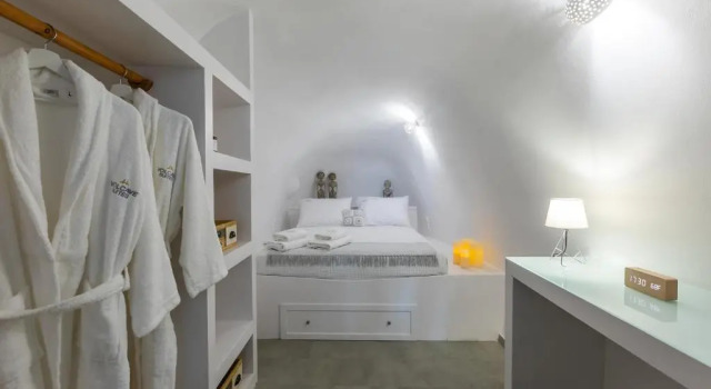 Volcave Suites