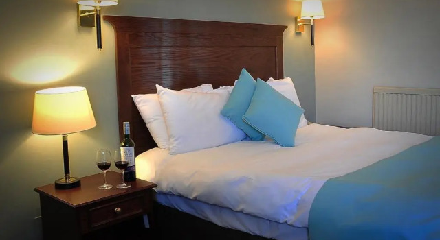 Двухместный номер Standard Red Lion Hotel by Greene King Inns