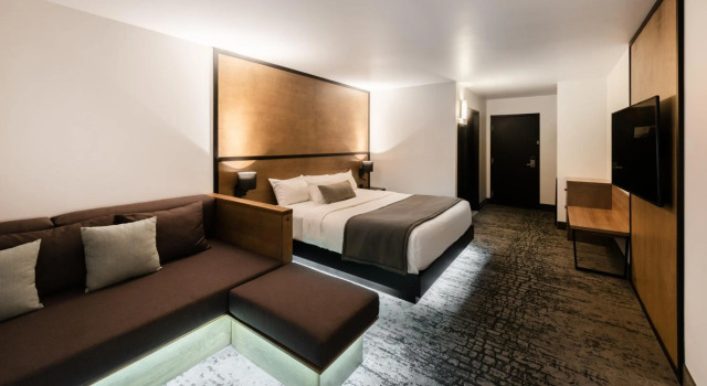 AX Hotel, Book Hotel Mont-Tremblant Village Mont Tremblant Region