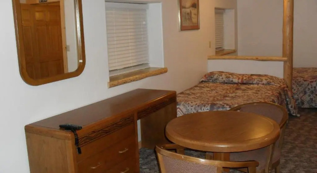 Трёхместный номер Standard Jareds Wild Rose Ranch Resort
