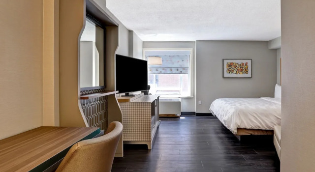 Run of House Holiday Inn - Ottawa Dwtn - Parliament Hill by IHG