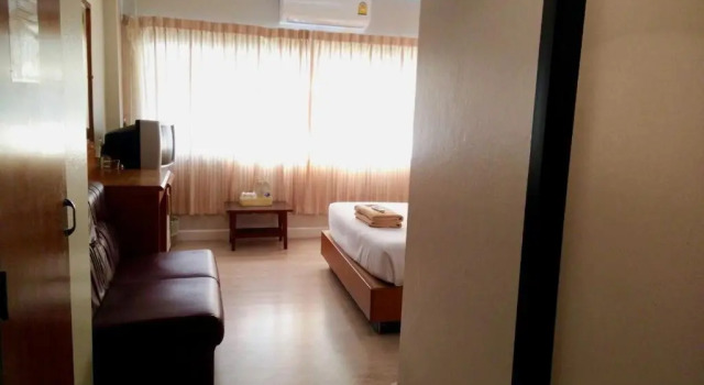 Двухместный номер Standard Srivichai Hotel
