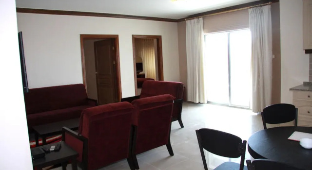 Клубный люкс с 2 комнатами с балконом Sedrah Hotel