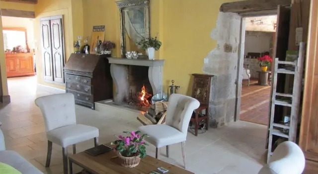 Le Relais des Deux Tours, Book Hotel Hoteller i Doubs med morgenmad, Morgenmad