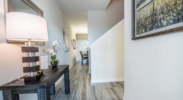Beautiful 4 Bdrm, 3 Bath Townhome, Rezerwuj Dom wakacyjny Kissimmee Kissimmee