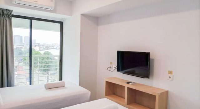Апартаменты Luxurious Studio At De Prima Apartment