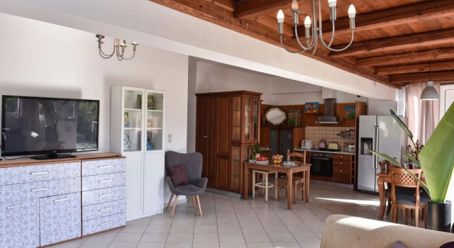 Sarakina Apartment 50m From The Beach