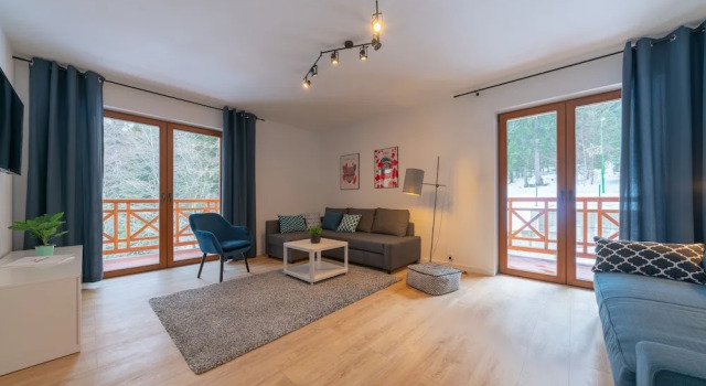 Люкс Deluxe с балконом и с видом на горы RentPlanet - Apartamenty Szrenica