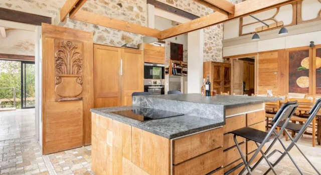 Вилла Deluxe Charming villa in the countryside with swimmingpool