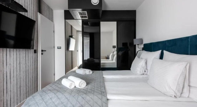 Люкс InPoint Smart Apartments