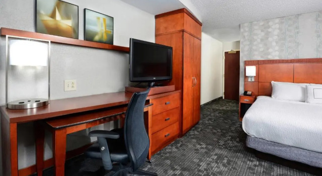 Номер Standard Courtyard Danville