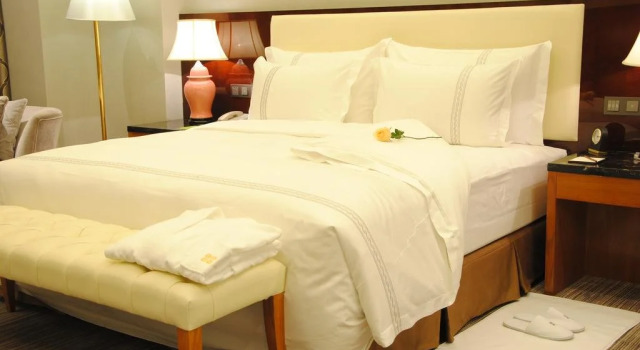 The Garden Hotel Tangshan, Book Hotel Hoteller i Tangshan med pool, Swimmingpool
