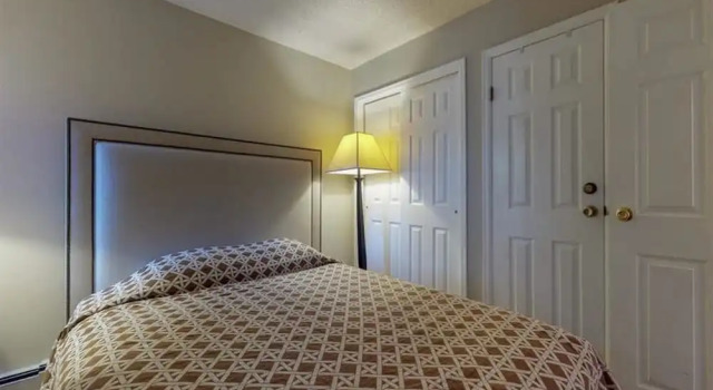 Апартаменты Deluxe Wildwood Lodge Downtown Condos with Hot Tub