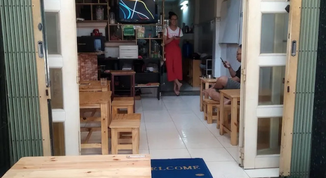 Happy Hostel VN - Adults Only, Забронировать Хостел Отели Района 5 с парковкой, Парковка