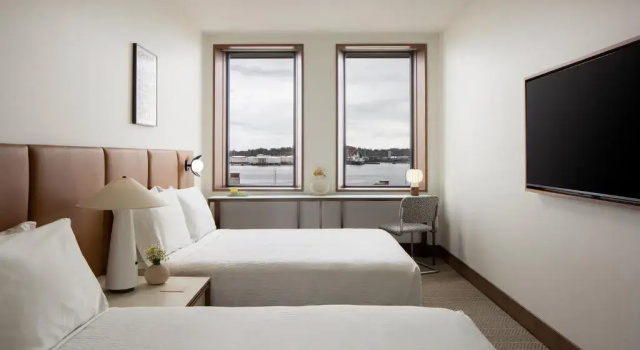 Четырёхместный номер Standard с видом на воду Hotel Marcel New Haven, Tapestry Collection By Hilton