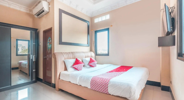 Super OYO 1640 Fallinda Hotel