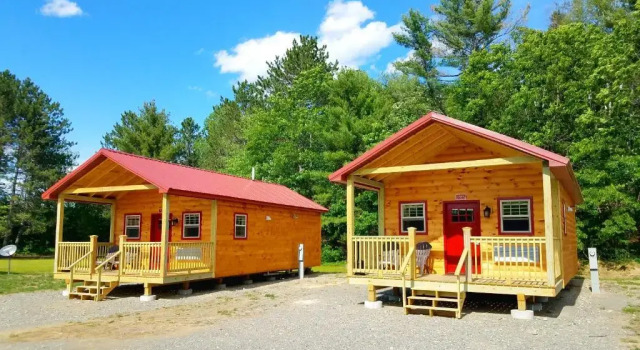 Коттедж c 1 комнатой Abbot Trailside Lodging