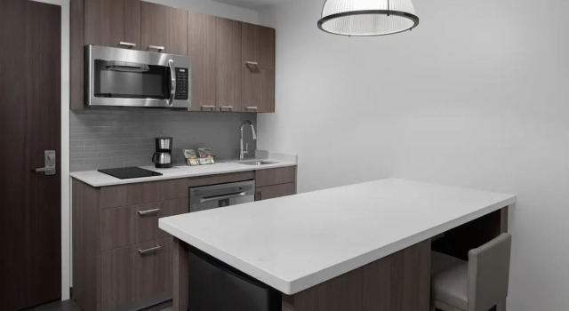Двухместный люкс с видом на город Hyatt House Raleigh Downtown/Seaboard Station