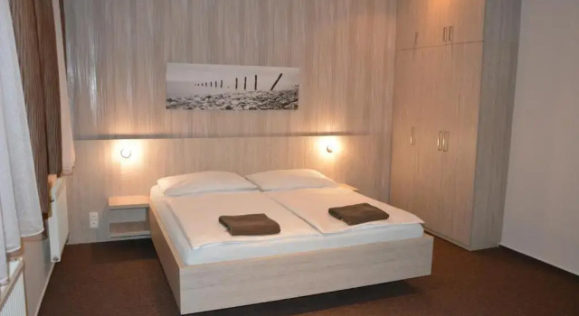 Standard Triplo quarto Almond