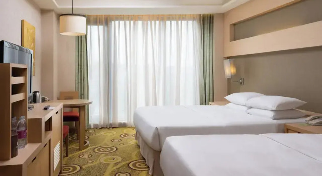 Superior Třílůžkový Rodinný pokoj E-Da Royal Hotel