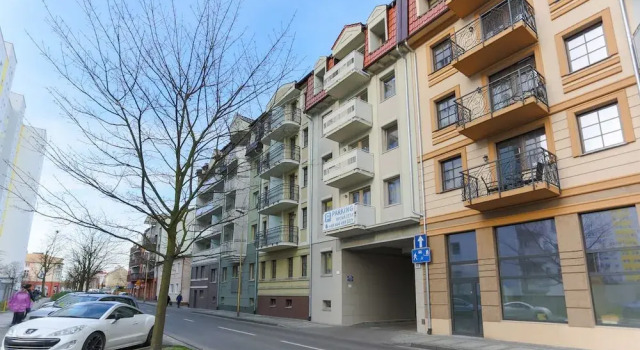 Apartamenty Świnoujście - Kwartał Róży Wiatrów II, Забронировать Апартаменты/квартира Отели Свиноуйсьце с парковкой, рядом с Sea Fishing Museum, Парковка